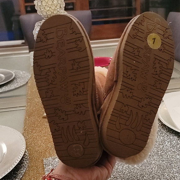 Bearpaw Boots - Picture 3 of 4